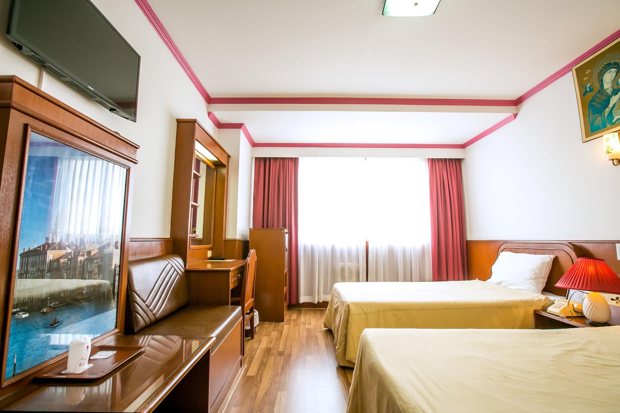 Elizabeth Hotel Бангкок Экстерьер фото
