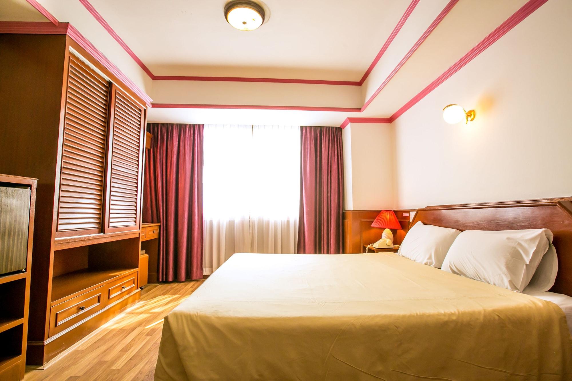 Elizabeth Hotel Бангкок Экстерьер фото