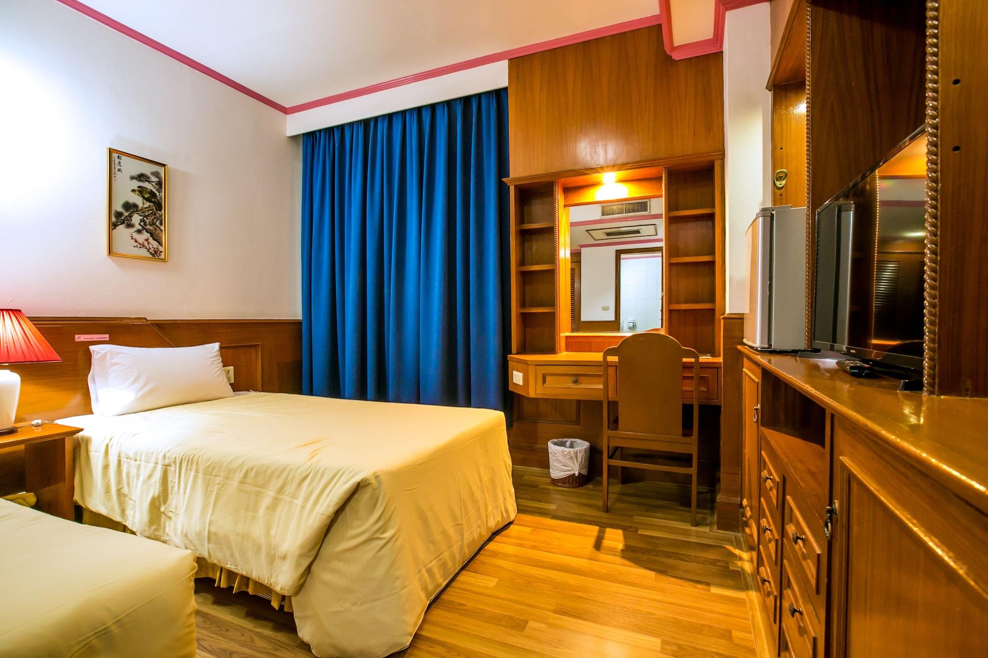 Elizabeth Hotel Бангкок Экстерьер фото