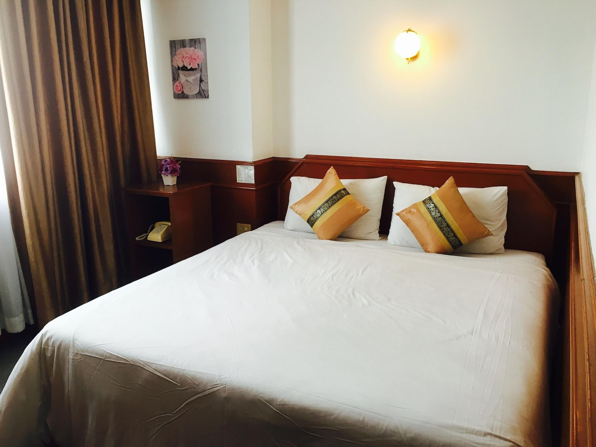 Elizabeth Hotel Бангкок Экстерьер фото