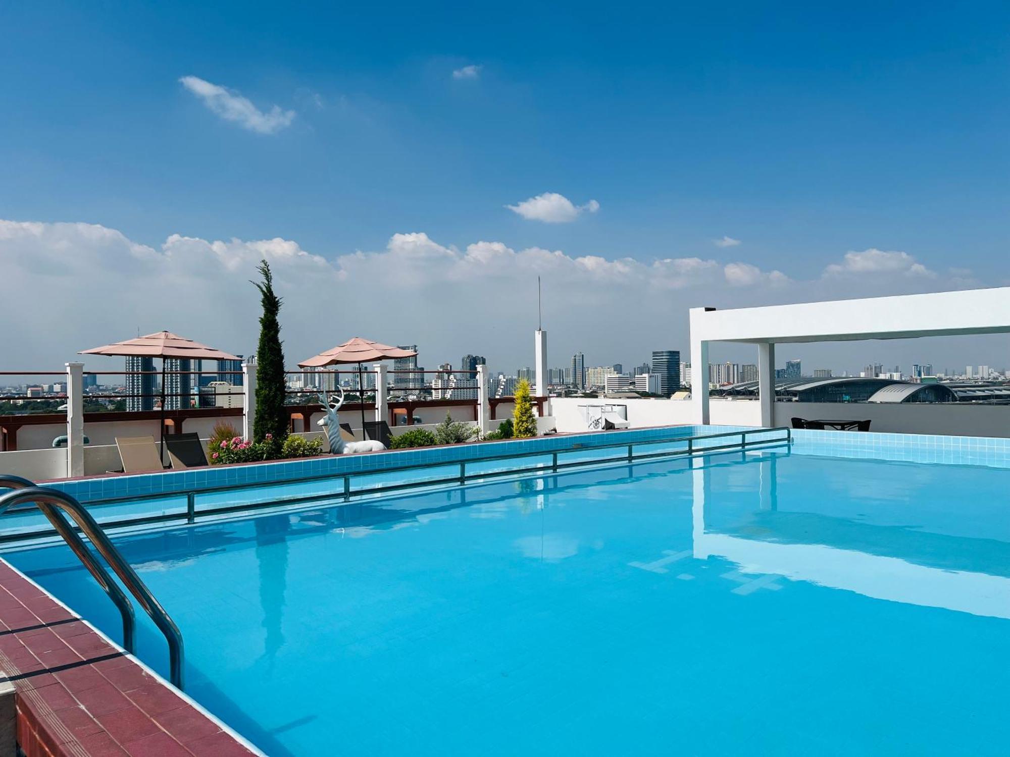 Elizabeth Hotel Бангкок Экстерьер фото